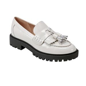 Marc Fisher LT D Women's Ivory Leather Loafer with Tassels Size 11 M